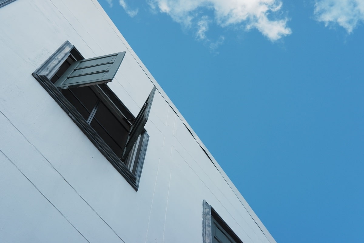 Exploring the Differences: Casement vs. Tilt and Turn Windows